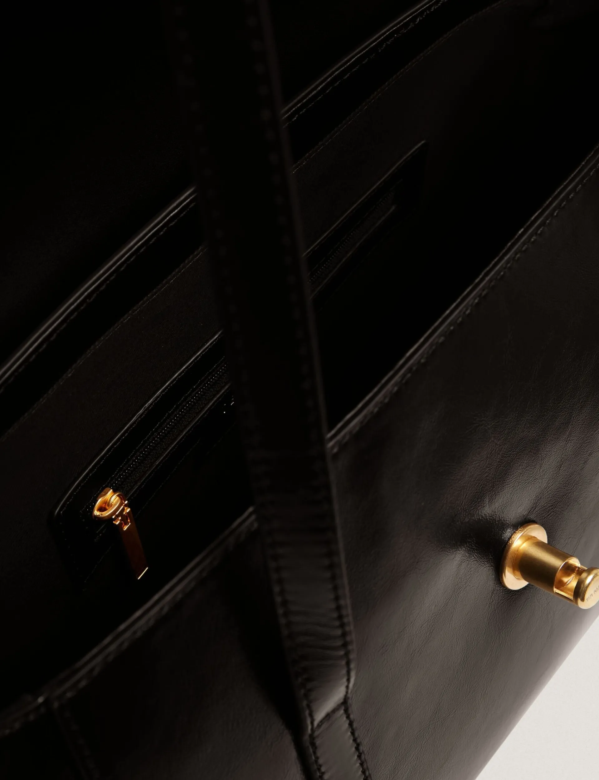 New Lobster Limited Schultertaschen<Baguette-Tasche aus geknittertem Leder mit Drehverschluss
