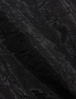 New Lobster Limited Anzüge & Zweiteiler|Oberteile & Blusen<Gestricktes Tanktop mit Spitzenbesatz vorne