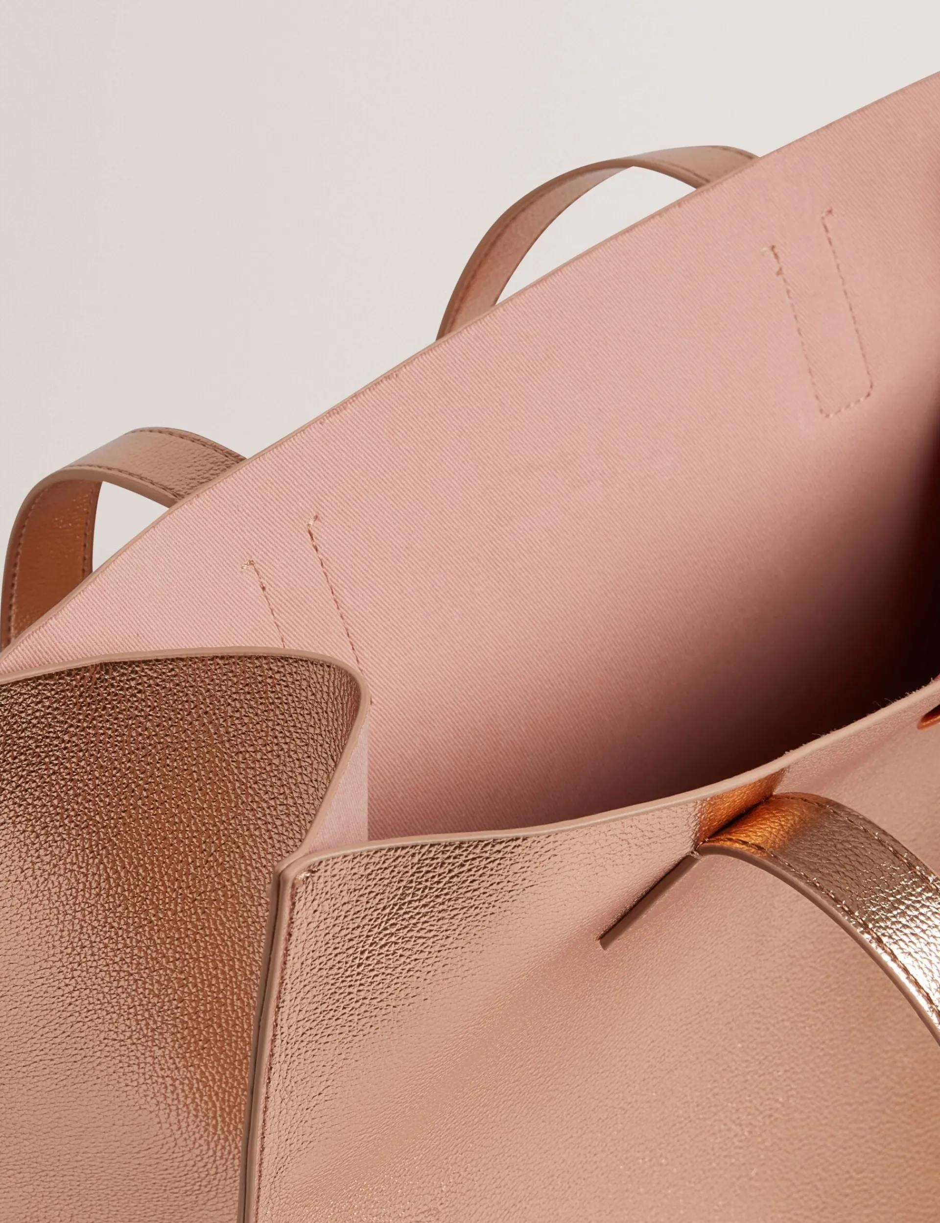 New Lobster Limited Tragetaschen<Große Tragetasche mit Rosendetail und Metallic-Optik