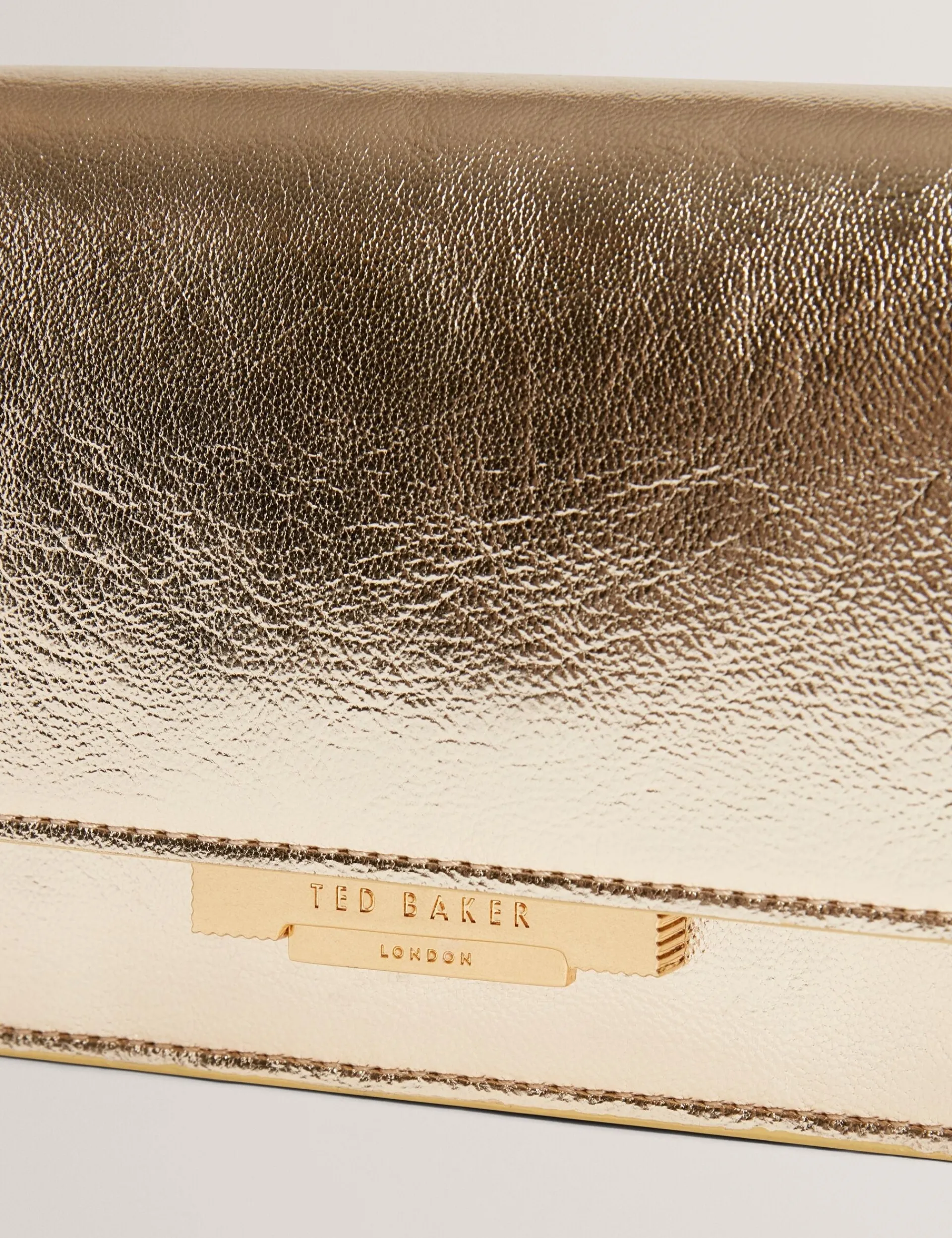 New Lobster Limited Die Hochzeitsredaktion|Golden Hour<Handtasche mit Schlossdetail an einer Kette