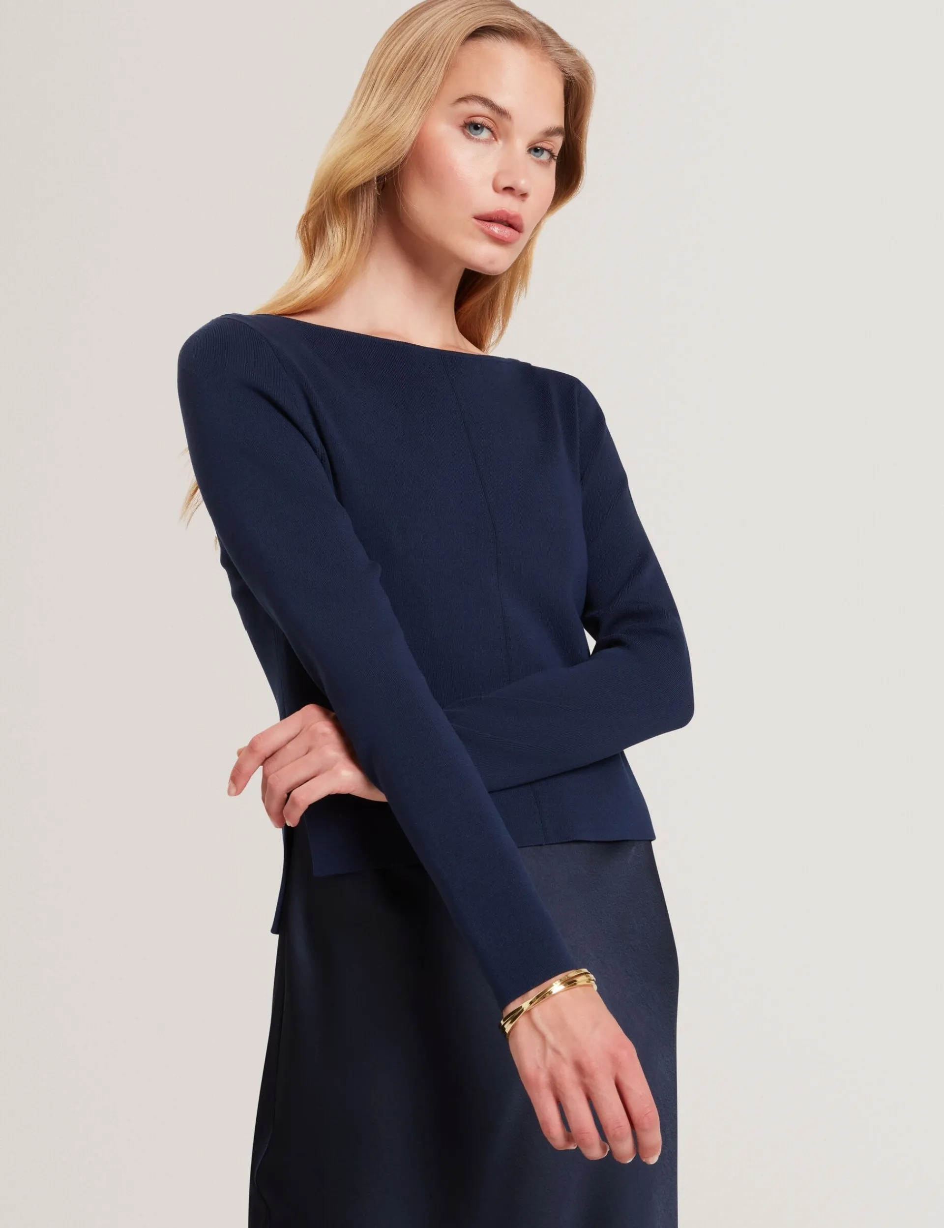New Lobster Limited Kleider|Luftiger Blues Bearbeiten<2-in-1 Satin-Unterkleid mit Strickoberteil