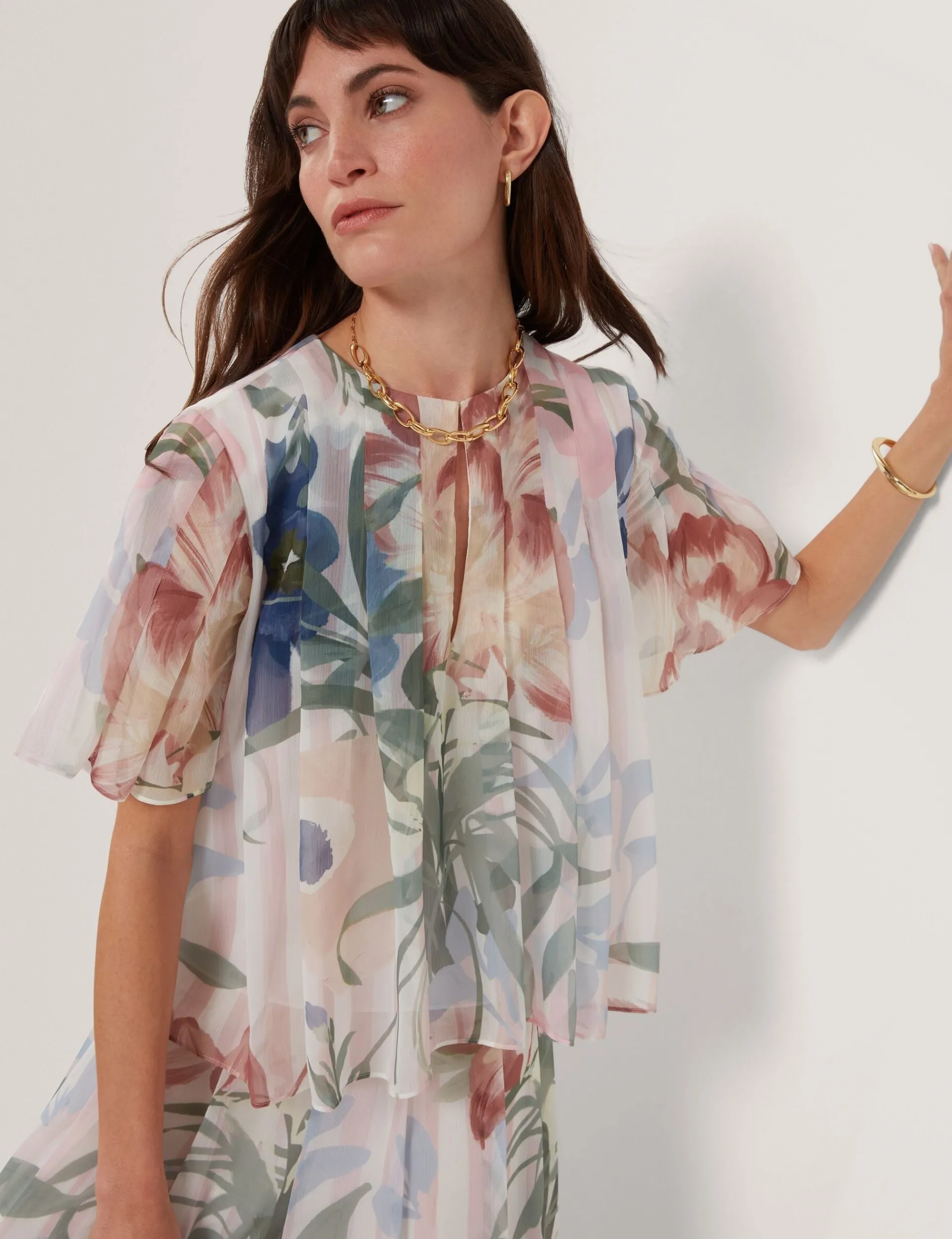 New Lobster Limited Anzüge & Zweiteiler|Oberteile & Blusen<Kurzarm-Top mit Blumenmuster und Falten, Engelsmotiv