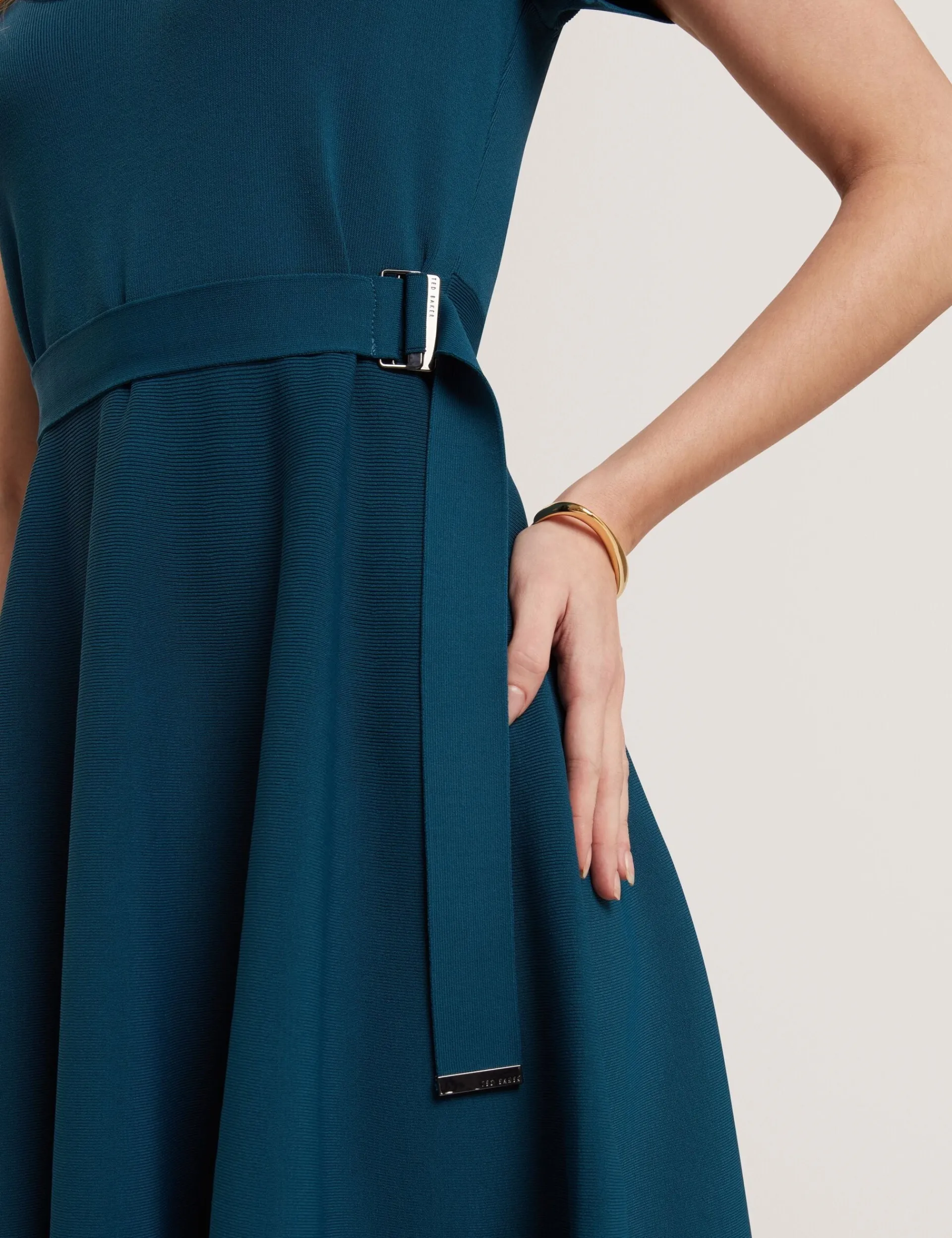 New Lobster Limited Arbeitskleidung|Luftiger Blues Bearbeiten<Kurzärmliges Strick-Minikleid
