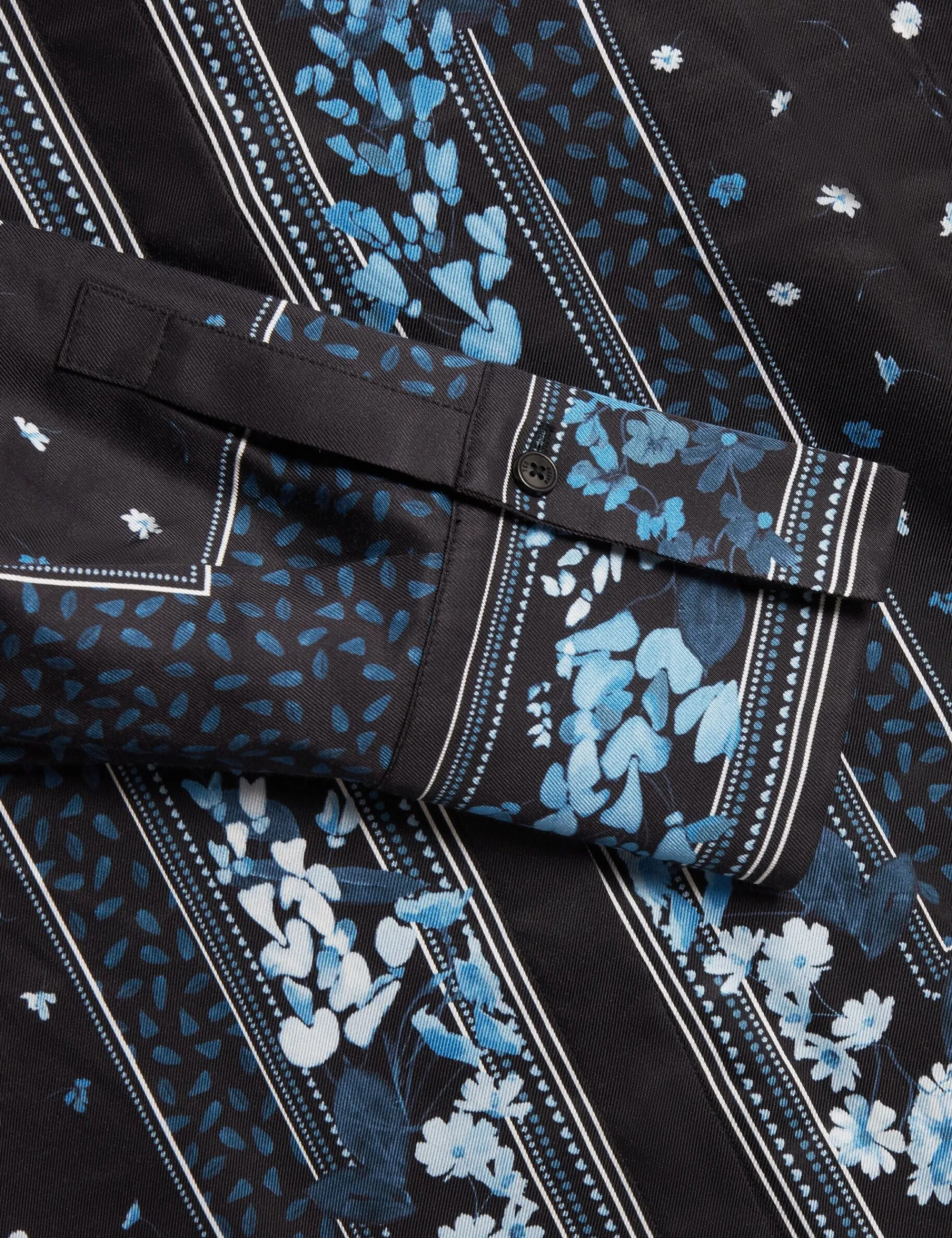 New Lobster Limited Anzüge & Zweiteiler|Oberteile & Blusen<Langes, lässig geschnittenes Hemd mit floralem Schalprint