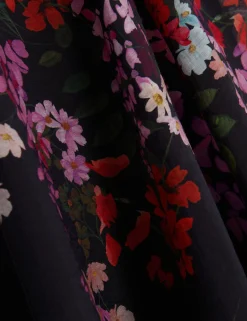 New Lobster Limited Kleider<Maxikleid in A-Linie mit verstreuten Blumenmustern und Puffärmeln