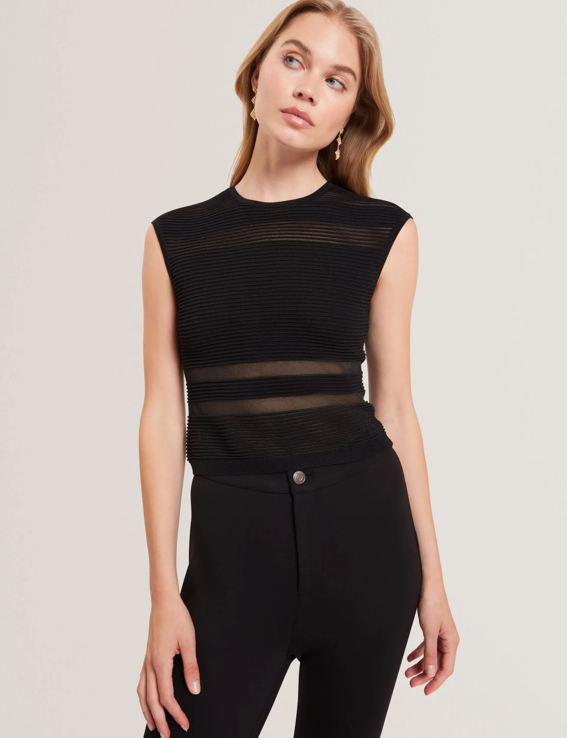 New Lobster Limited Anzüge & Zweiteiler|Oberteile & Blusen<Ärmelloses Crop-Top aus transparentem Strick mit Einsätzen