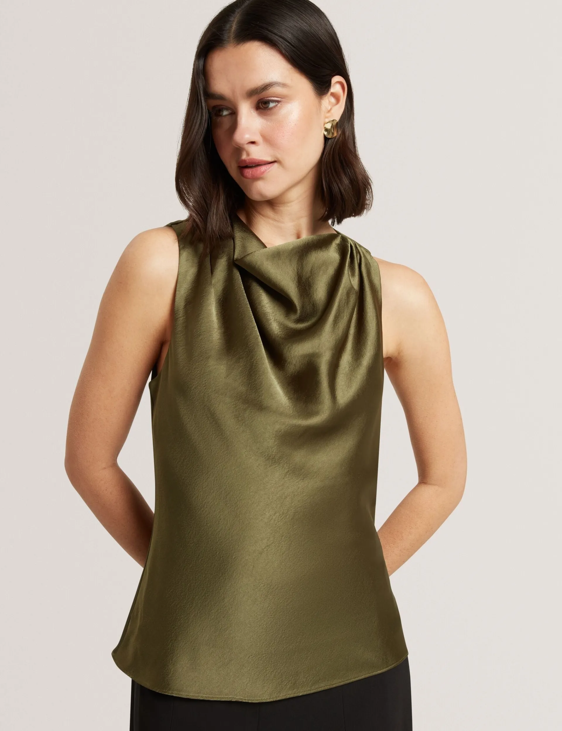 New Lobster Limited Oberteile & Blusen|Die Satin-Kollektion<Ärmelloses Top aus Satin mit Wasserfallausschnitt
