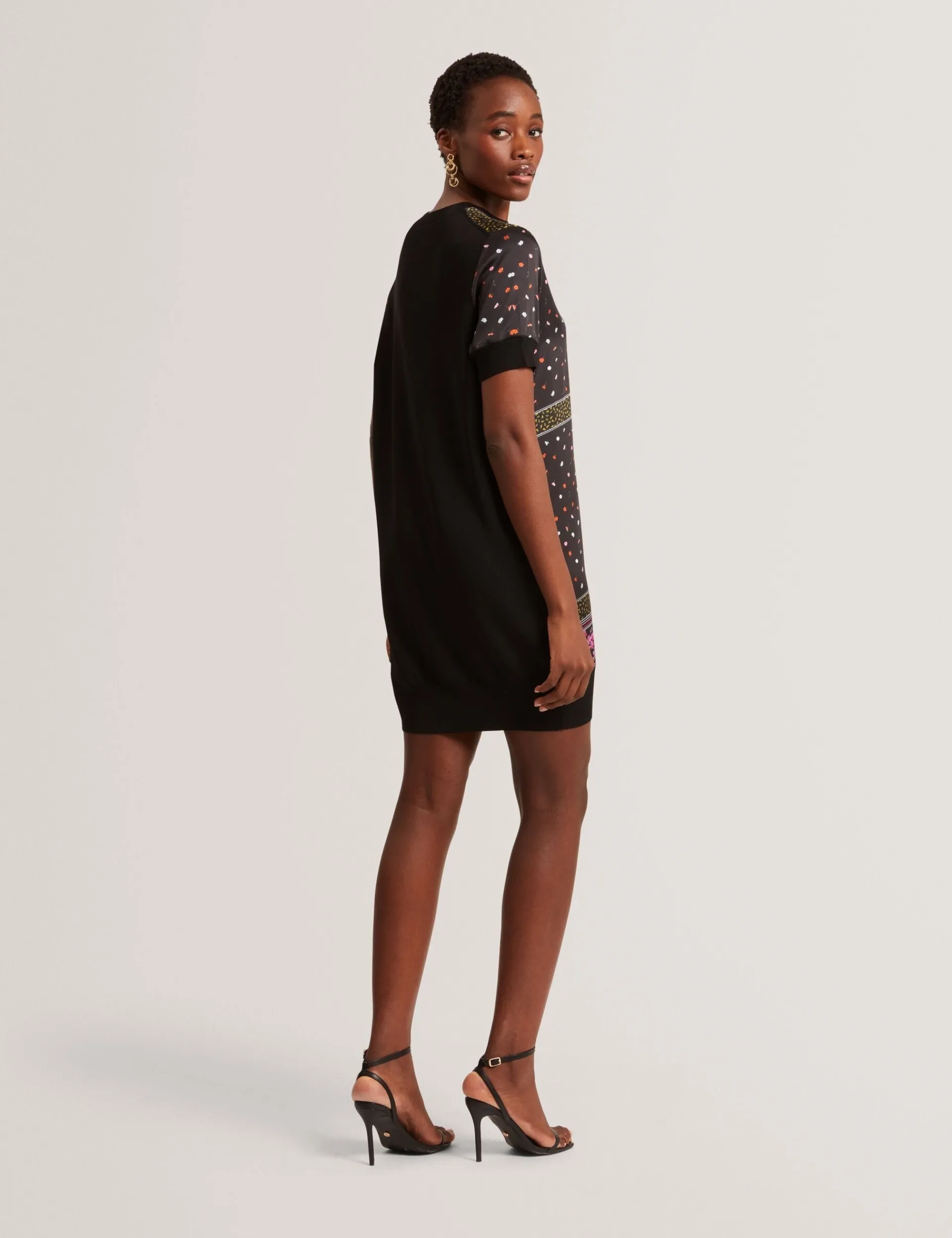 New Lobster Limited Kleider<Strick-T-Shirt-Kleid mit Schalprint vorne
