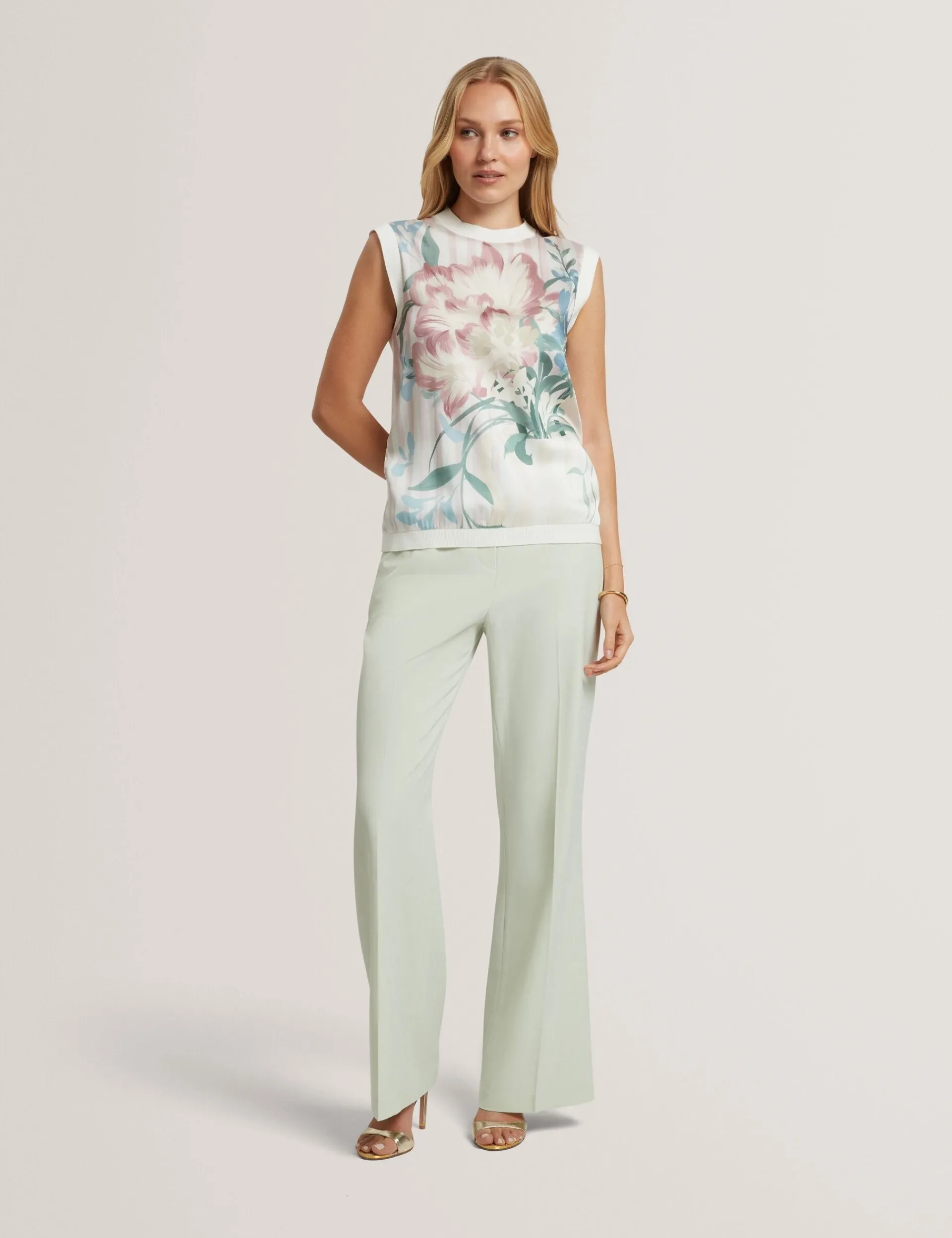 New Lobster Limited Oberteile & Blusen|Neue Frühlingsblumen<Tanktop mit Blumenmuster vorne, gestrickt