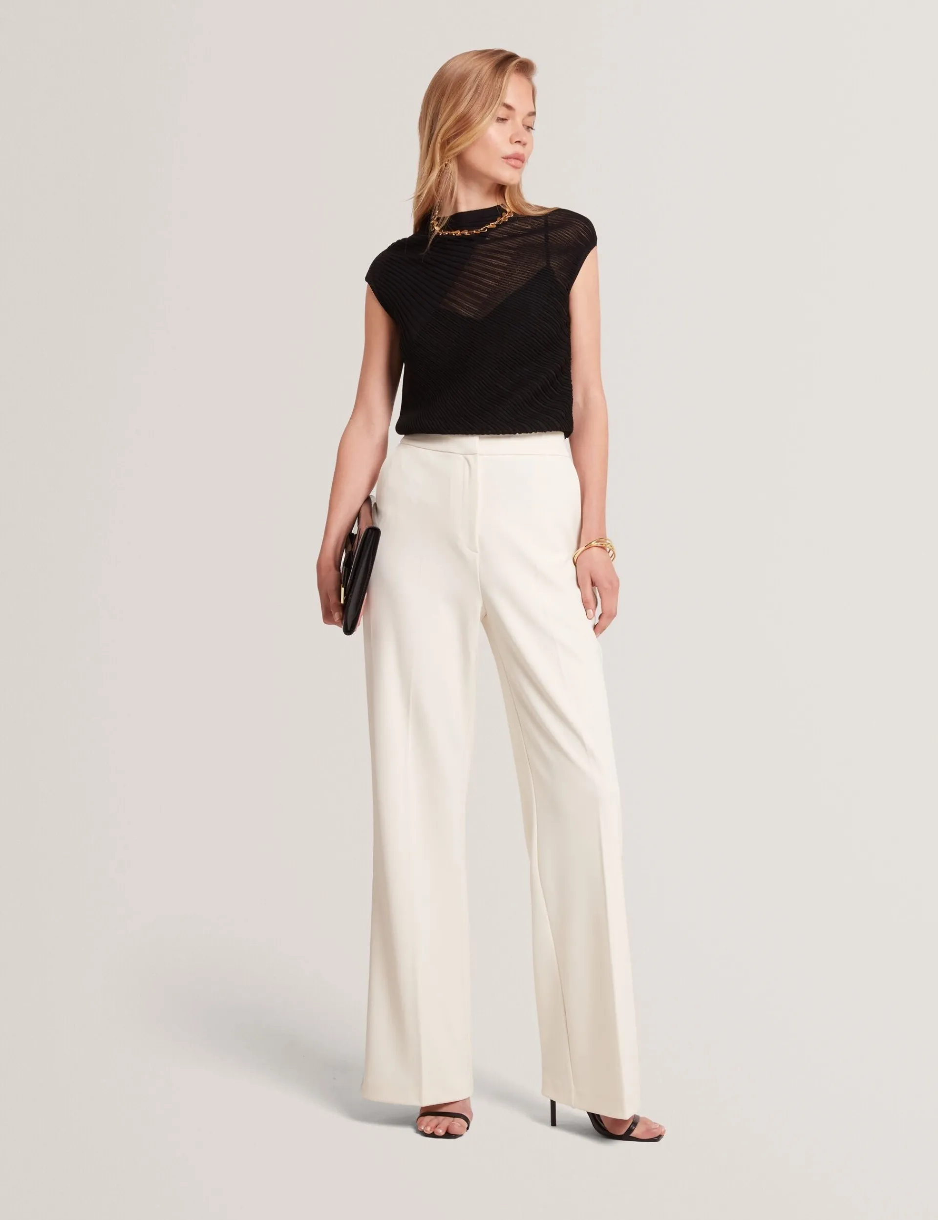 New Lobster Limited Oberteile & Blusen<Top aus strukturiertem Strick mit transparentem Einsatz