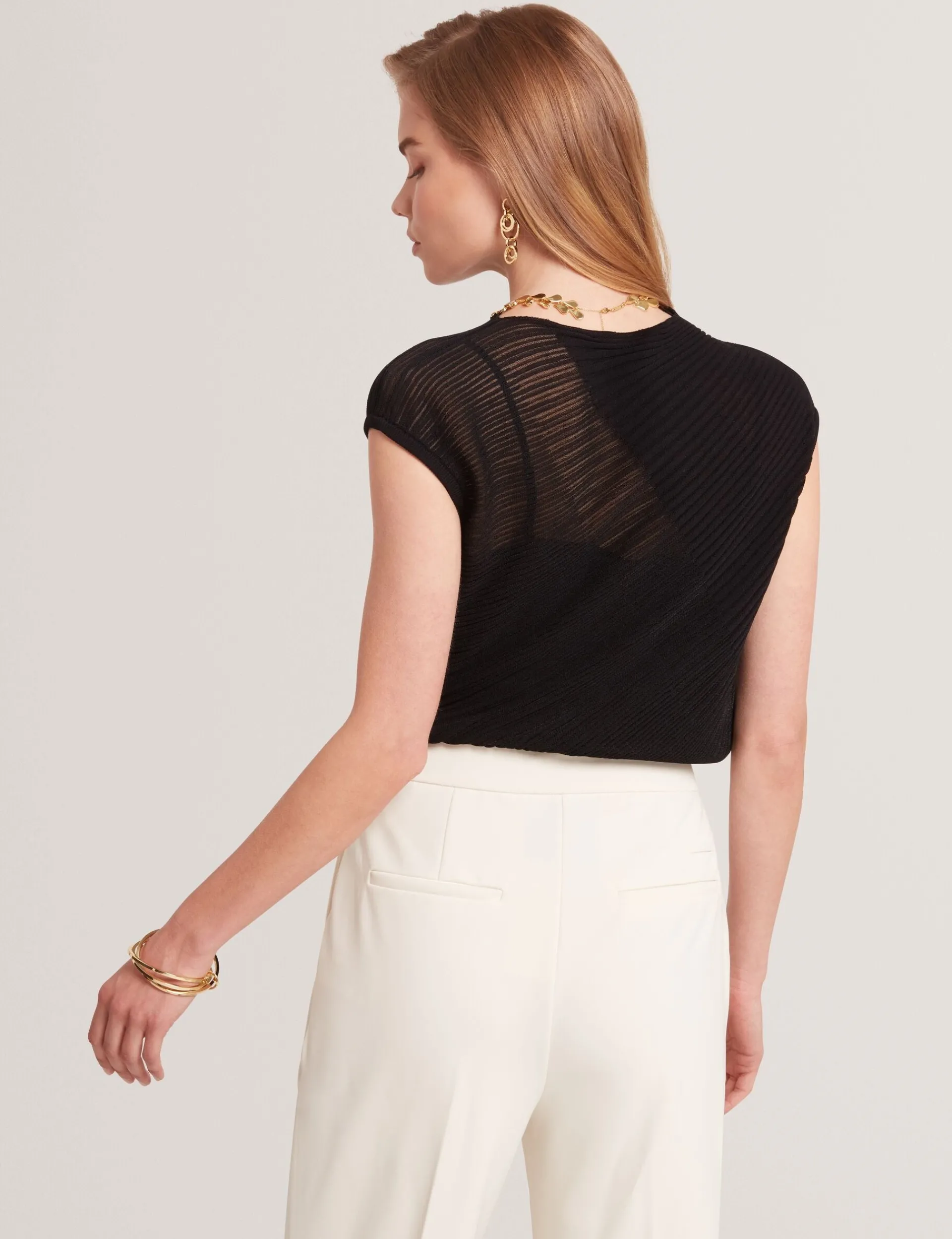 New Lobster Limited Oberteile & Blusen<Top aus strukturiertem Strick mit transparentem Einsatz